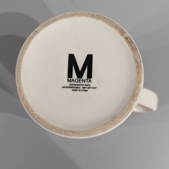 Magenta Baby chick with footprints mug - Picture 8 of 8